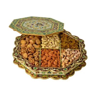 آجیل با جعبه هدیه